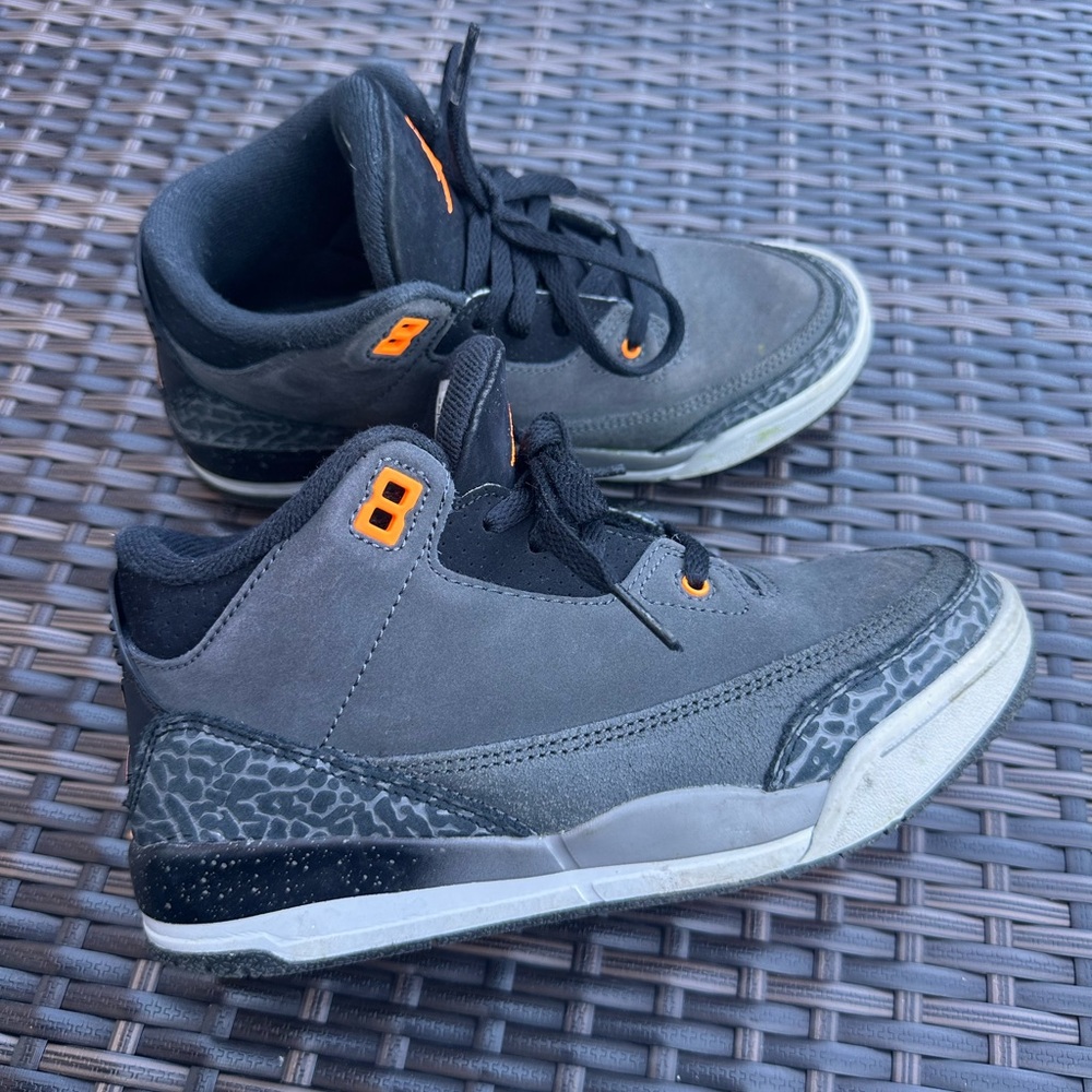 Nike Air Jordan 3 Retro "Fear Pack" sneakers Total Orange, and Black colorway